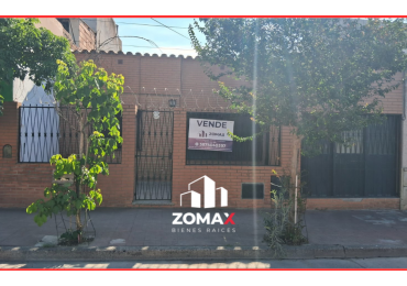 CASA EN VENTA-APTO CRED HIPOTECARIO- CALLE GRAL PAZ 682